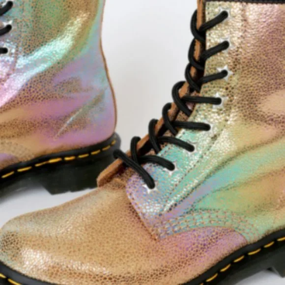 Martens 1460 Sand RAINBOW RAY Leather Boots Rare Find Unique SUPER  COMFORT